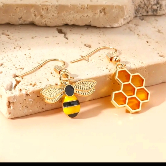 Jewelry - Bee and Honey Earrings